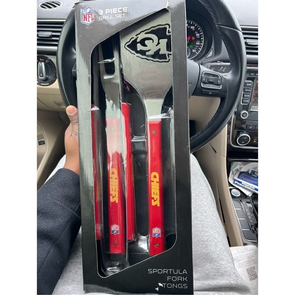 Kansas City Chiefs NFL 3-Piece Spirit BBQ Grill Set